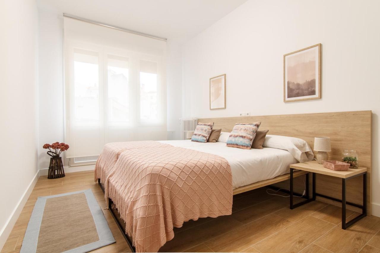 Ferienwohnung Elegante Y Recien Reformado En Abando Bilbao Exterior foto